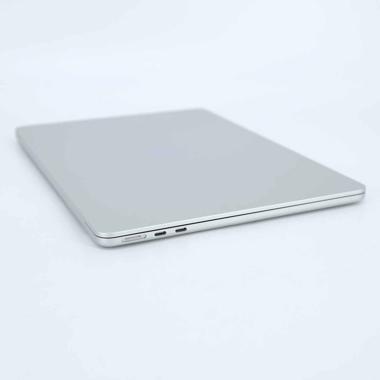 Apple MacBook Air 13.6" (2022): M2, Silver, 256GB SSD, 8GB RAM, Warranty VAT - GreenGreen Store